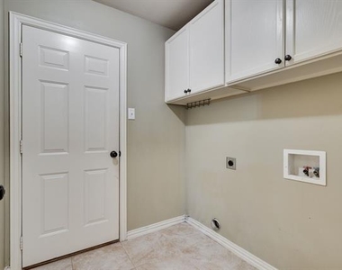 1001 Porter Place - Photo Thumbnail 21