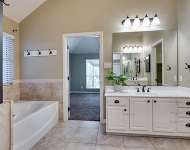 1001 Porter Place - Photo Thumbnail 16