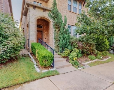 123 Palacio Street - Photo Thumbnail 2