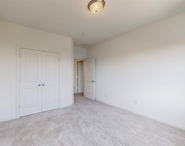 123 Palacio Street - Photo Thumbnail 32