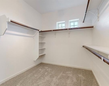 123 Palacio Street - Photo Thumbnail 25
