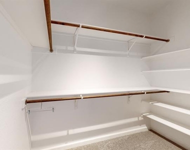 123 Palacio Street - Photo Thumbnail 26