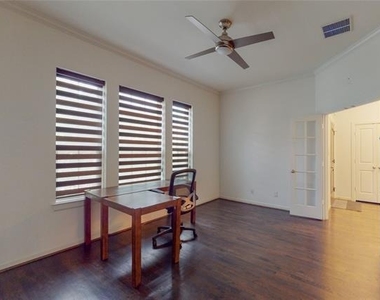 123 Palacio Street - Photo Thumbnail 4