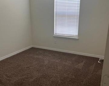 2416 Evening Stone Drive - Photo Thumbnail 16