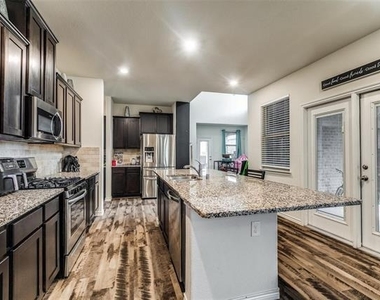 2416 Evening Stone Drive - Photo Thumbnail 9
