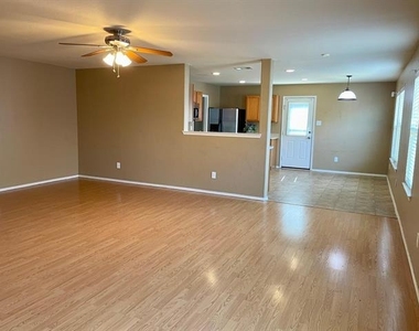 12737 Northern Pine Drive - Photo Thumbnail 3