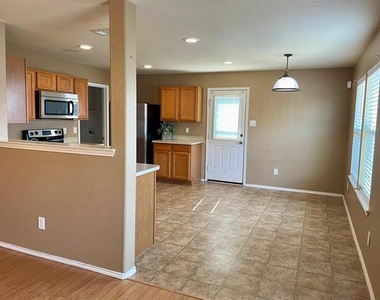 12737 Northern Pine Drive - Photo Thumbnail 5