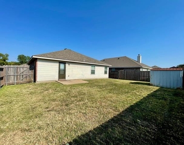 12737 Northern Pine Drive - Photo Thumbnail 17