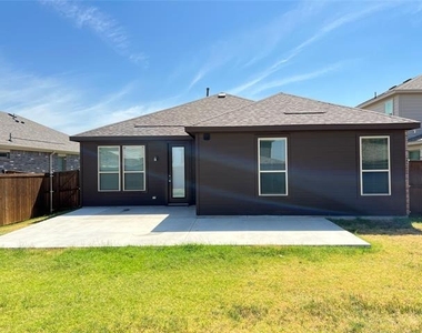 2605 Warren Lane - Photo Thumbnail 14