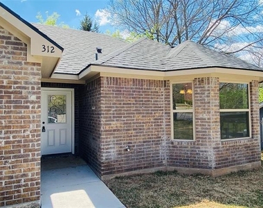 312 W Heron Street - Photo Thumbnail 14