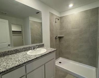 6533 Middlebury Drive - Photo Thumbnail 19