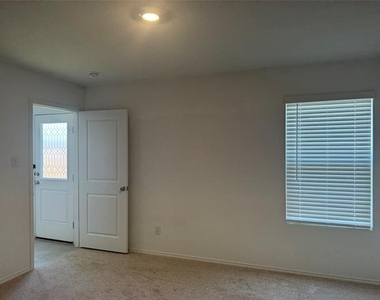 6533 Middlebury Drive - Photo Thumbnail 22