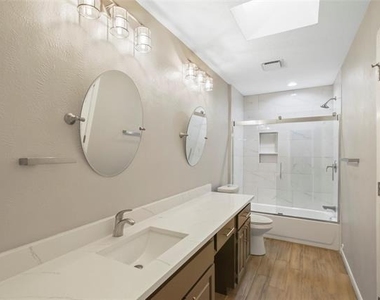 6019 Yellow Rock Trail - Photo Thumbnail 19