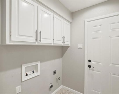 6019 Yellow Rock Trail - Photo Thumbnail 20