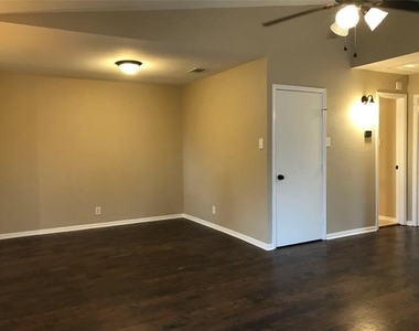 1101 Calico Lane - Photo Thumbnail 2