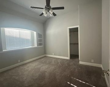 501 Virginia Lane - Photo Thumbnail 19