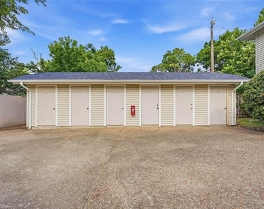 914 W Washington Street - Photo Thumbnail 22