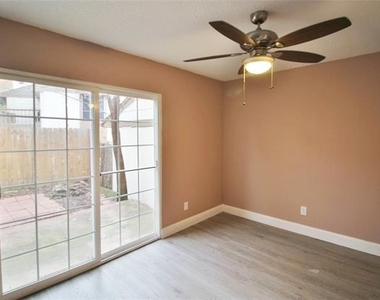 6110 Spyglass Lane - Photo Thumbnail 5