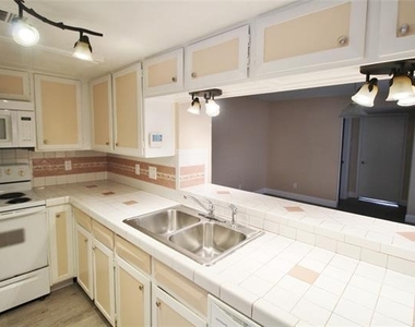 6110 Spyglass Lane - Photo Thumbnail 8
