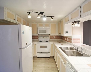 6110 Spyglass Lane - Photo Thumbnail 7
