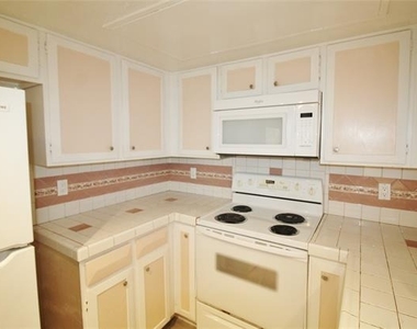 6110 Spyglass Lane - Photo Thumbnail 9
