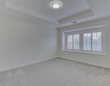 2121 Shari Lane - Photo Thumbnail 30