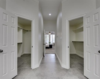 2121 Shari Lane - Photo Thumbnail 20