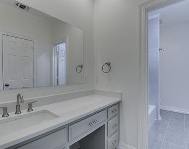 2121 Shari Lane - Photo Thumbnail 32