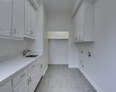 2121 Shari Lane - Photo Thumbnail 25