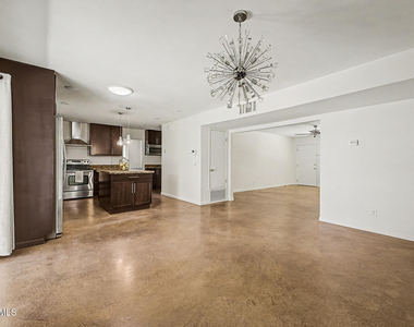 29 E Foothill Drive - Photo Thumbnail 8