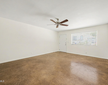 29 E Foothill Drive - Photo Thumbnail 5
