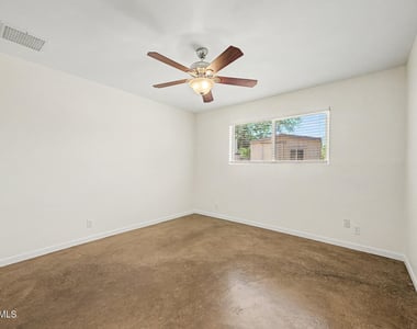 29 E Foothill Drive - Photo Thumbnail 14