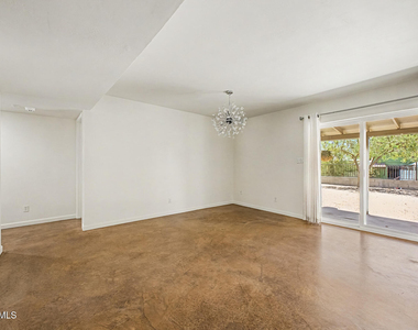 29 E Foothill Drive - Photo Thumbnail 7
