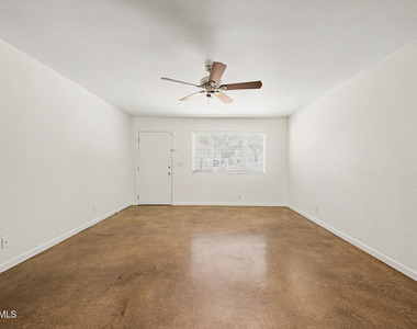 29 E Foothill Drive - Photo Thumbnail 4