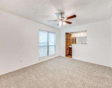 3914 Willowood Lane - Photo Thumbnail 5