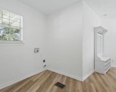 1812 W Eldorado Parkway - Photo Thumbnail 15