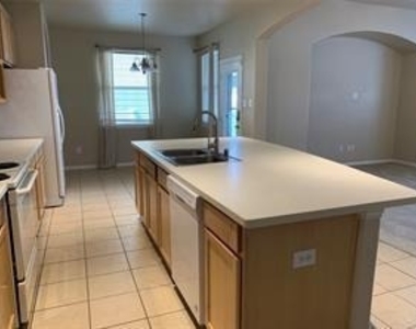 9113 Hope Drive - Photo Thumbnail 12