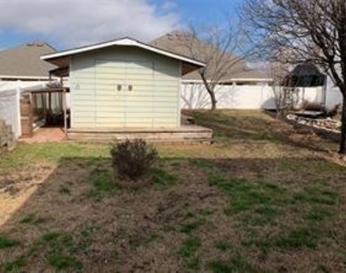 9113 Hope Drive - Photo Thumbnail 2