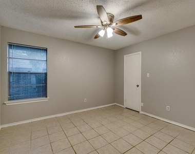 3422 Heritage Lane - Photo Thumbnail 19