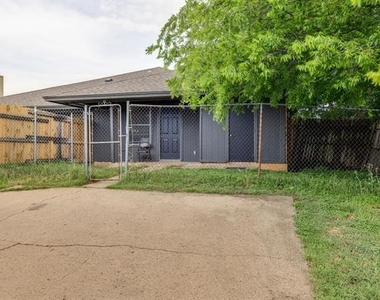3422 Heritage Lane - Photo Thumbnail 27