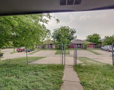 3422 Heritage Lane - Photo Thumbnail 24