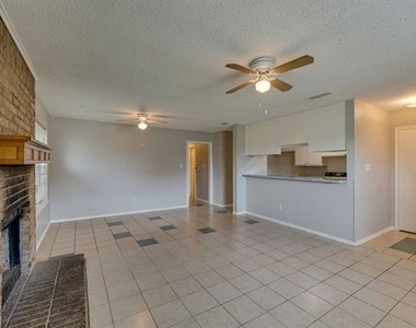 3422 Heritage Lane - Photo Thumbnail 7