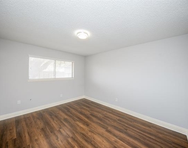 451 Gentilly Drive - Photo Thumbnail 27