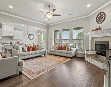3406 Woodford Drive - Photo Thumbnail 4
