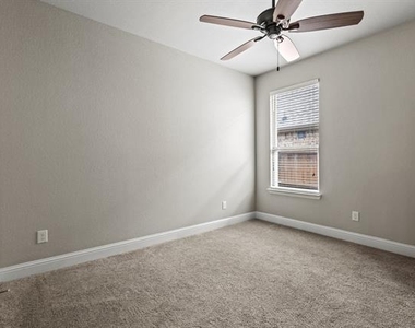 3406 Woodford Drive - Photo Thumbnail 26
