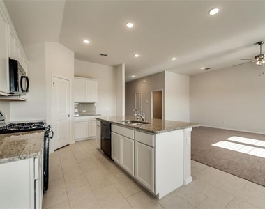 4909 Cleves Avenue - Photo Thumbnail 7