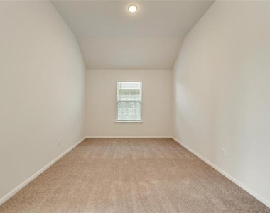 4909 Cleves Avenue - Photo Thumbnail 19