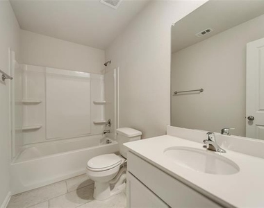 4909 Cleves Avenue - Photo Thumbnail 21