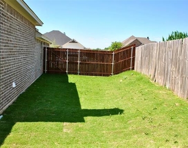 3002 Promenade Drive - Photo Thumbnail 25