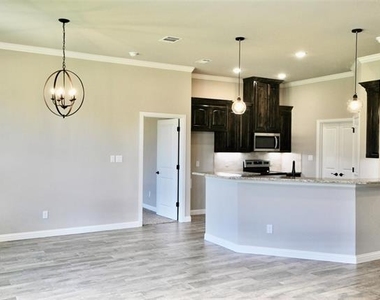 3002 Promenade Drive - Photo Thumbnail 7
